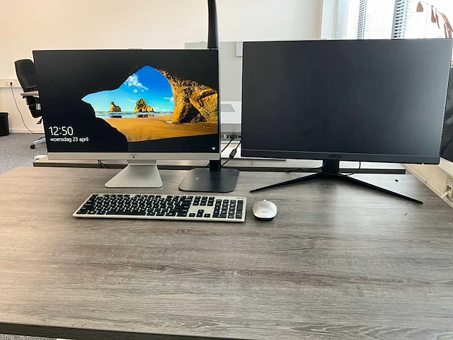 Asus m241d all-in-one desktop - afbeelding 1 van  12