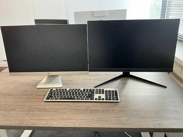 Asus m241d all-in-one desktop - afbeelding 1 van  9