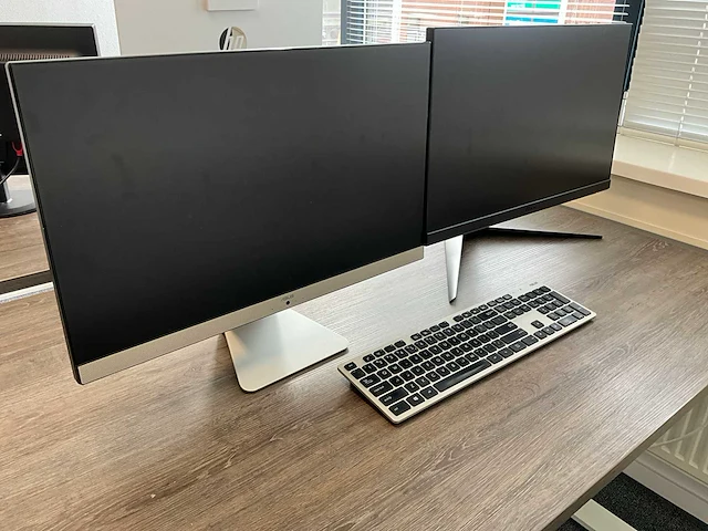 Asus m241d all-in-one desktop - afbeelding 2 van  9