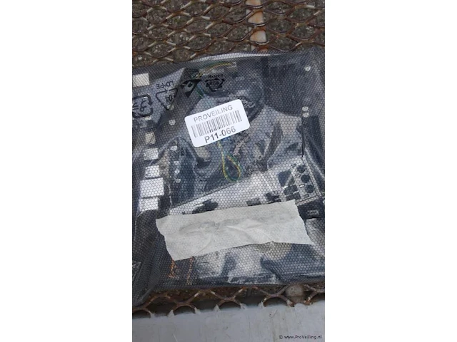 Asus moederbord met cpu - afbeelding 1 van  1