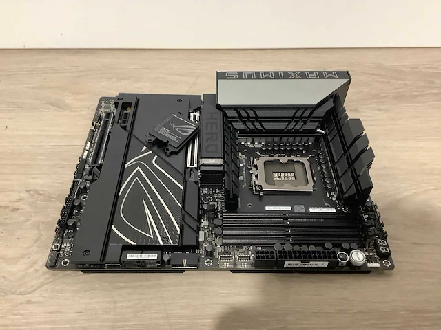 Asus rog maximus z890 hero computeronderdeel - afbeelding 5 van  7