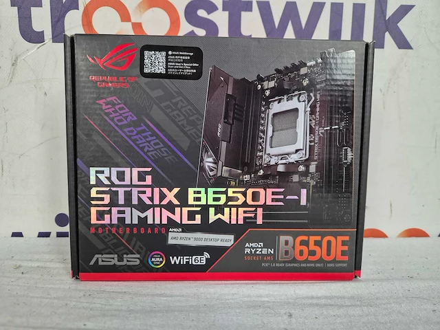 Asus rog strix b650e-i gaming wifi - afbeelding 2 van  4