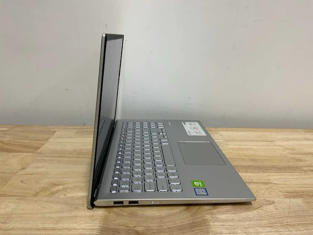 Asus vivobook 15 laptop - afbeelding 4 van  7