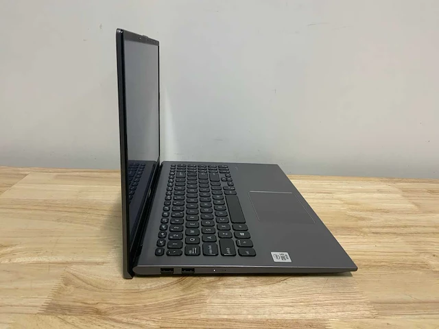 Asus vivobook p1504j laptop - afbeelding 4 van  9