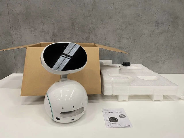 Asus zenbo junior - huisrobot - afbeelding 1 van  10