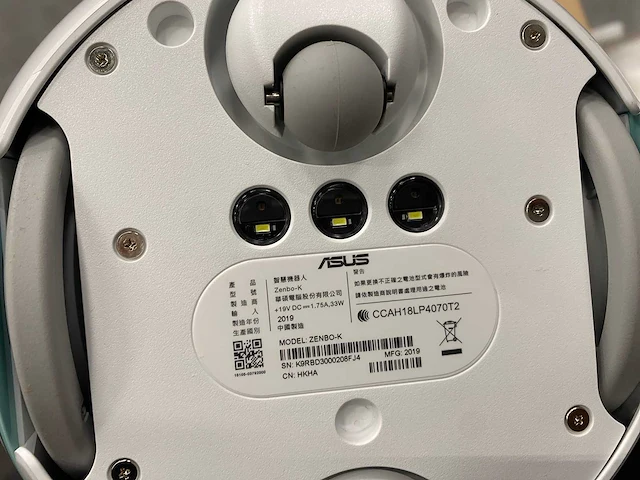 Asus zenbo junior - huisrobot - afbeelding 9 van  10