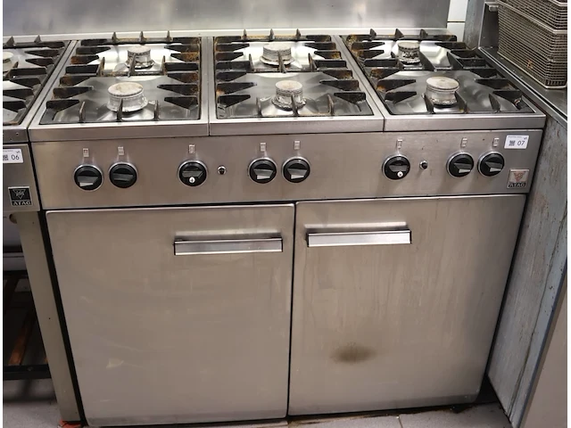 Atag 6 pits / oven - afbeelding 1 van  4