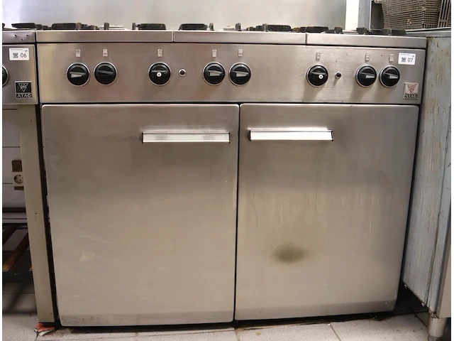 Atag 6 pits / oven - afbeelding 2 van  4