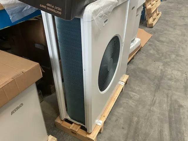 Atag energion ods 80 t warmtepomp buiten unit - afbeelding 3 van  3