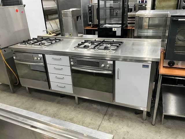 Atag & etna rvs werktafel met fornuis en oven - afbeelding 1 van  13