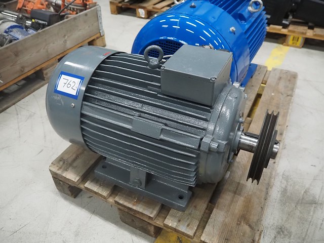 Atb - afbeelding 1 van  7