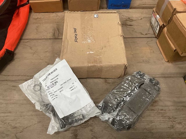 Ate verschillende onderdelen (3x) - afbeelding 2 van  3