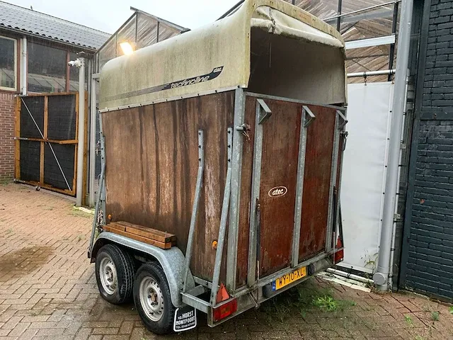 Atec technoline paardentrailer - afbeelding 1 van  4