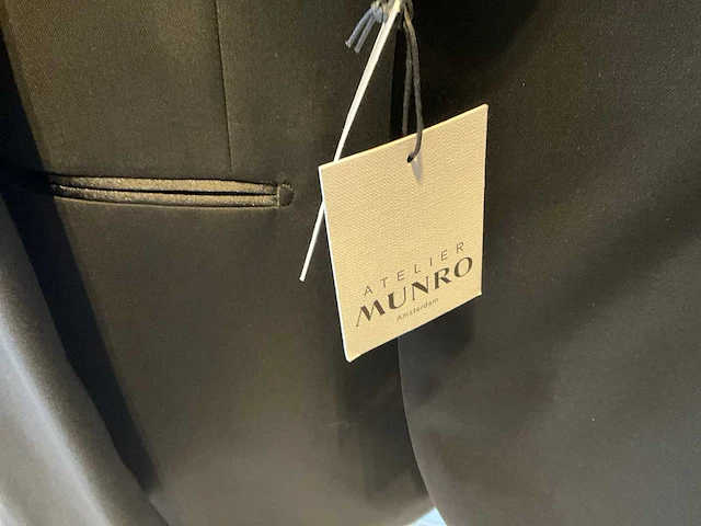 Atelier munro tweedelig pak maat:58 - afbeelding 2 van  3