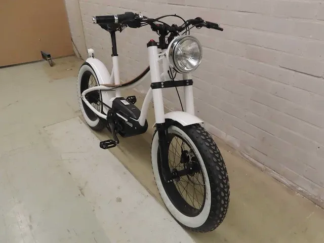 Ateliers heritage bike - heritage heroes - elektrische fiets - afbeelding 10 van  17