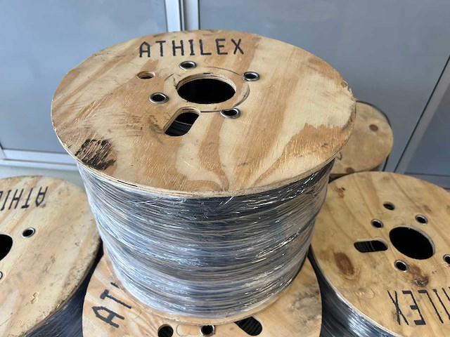 Athilex h1z2z2-k zonnepaneelkabel 1000m op haspel (2x) - afbeelding 11 van  12