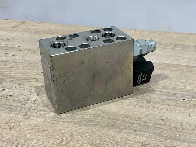 Atlantic fluid tech - dp 110712 - besturingsblok manifold - afbeelding 1 van  7