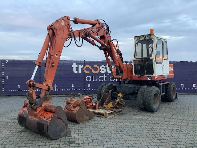 Atlas - 1104 - banden graafmachine - afbeelding 1 van  24