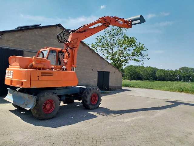 Atlas - 1976 - banden graafmachine - afbeelding 16 van  18