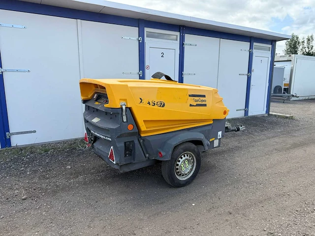 Atlas - 2015 - copco xas67kd - luchtcompressor - afbeelding 1 van  10
