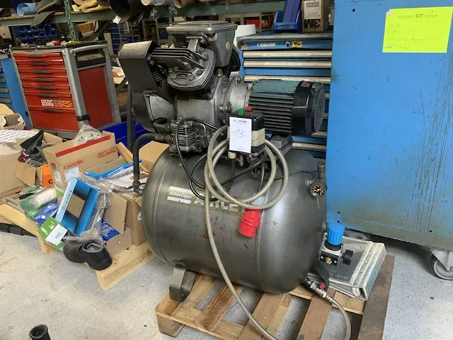 Atlas copco airlet le5 zuigercompressor - afbeelding 1 van  7