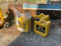Atlas copco compressor olie (3x) - afbeelding 1 van  3