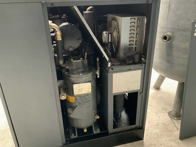 Atlas copco ga 15 ff luchtcompressor met buffertank - afbeelding 6 van  8