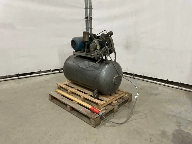 Atlas copco kt2-a3 compressor - afbeelding 1 van  9