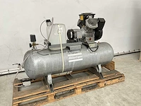 Atlas copco le 2 10 s e 250l + cd 2-cilinder luchtcompressor - afbeelding 9 van  16