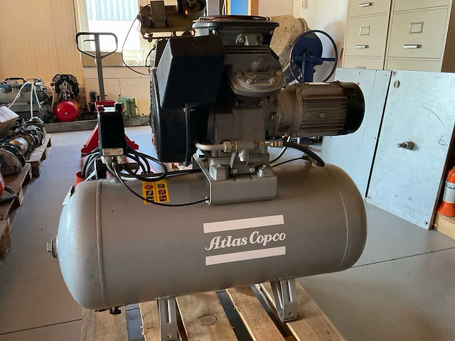 Atlas copco le5 zuigercompressor - afbeelding 2 van  7