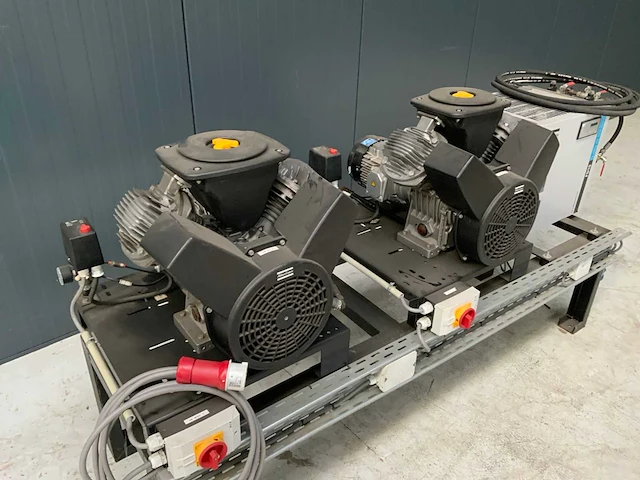 Atlas copco luchtcompressor set met luchtdroger - afbeelding 6 van  9