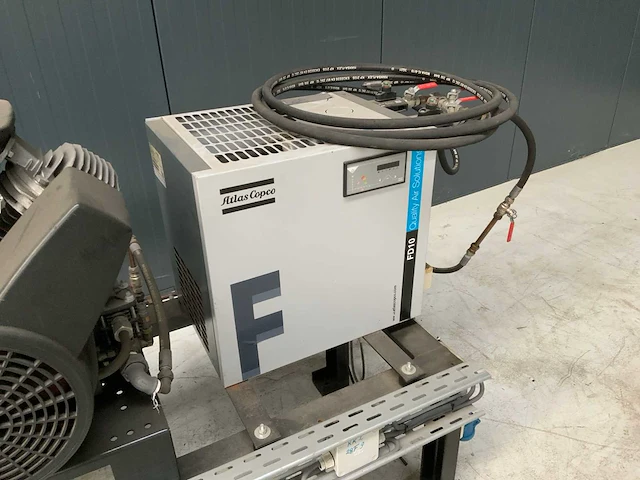 Atlas copco luchtcompressor set met luchtdroger - afbeelding 7 van  9