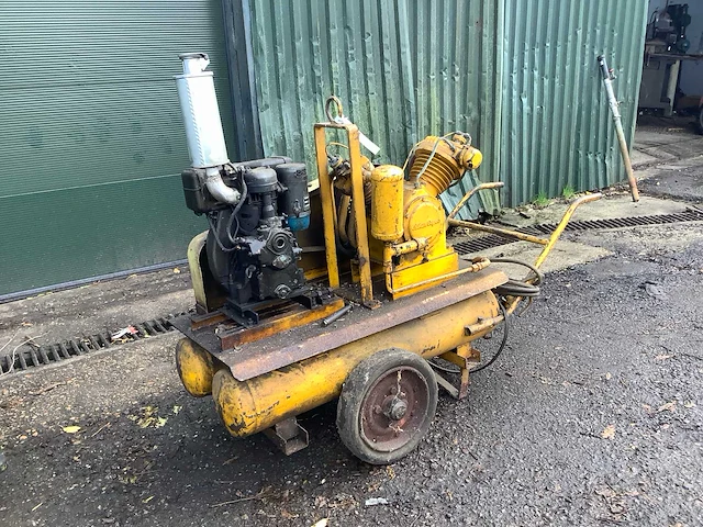 Atlas copco luchtcompressor - afbeelding 1 van  6