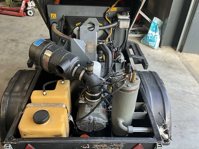 Atlas copco mobiele luchtcompressor - afbeelding 2 van  11