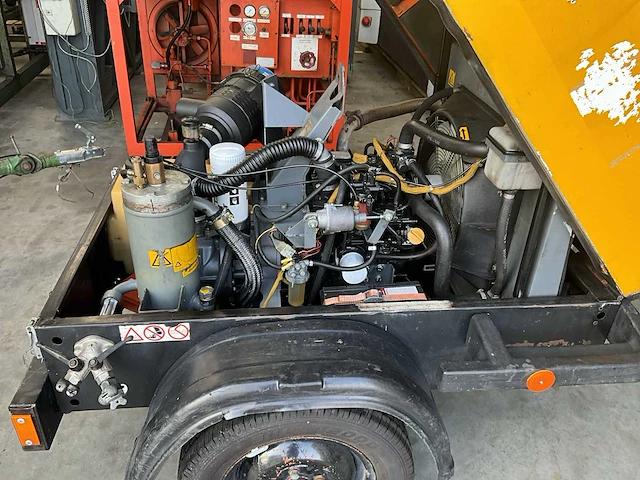 Atlas copco mobiele luchtcompressor - afbeelding 9 van  11
