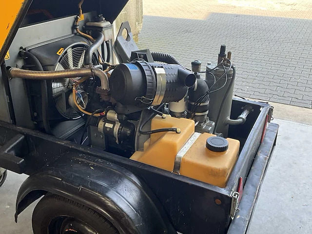 Atlas copco mobiele luchtcompressor - afbeelding 10 van  11
