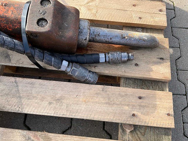 Atlas copco sb 102 hydraulische sloophamer - afbeelding 6 van  9