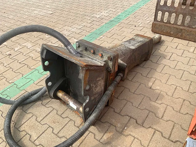 Atlas copco sb 552 hydraulische breekhamer - afbeelding 4 van  6