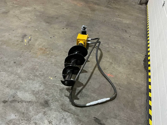 Atlas copco sb102 hydraulisch grondboor - afbeelding 2 van  5