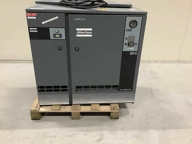 Atlas copco schroefcompressor - afbeelding 1 van  6