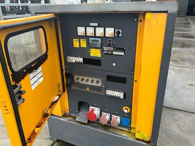 Atlas copco stroomgenerator - afbeelding 10 van  18