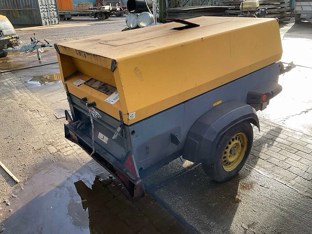 Atlas copco xas 67 mobiele luchtcompressor - afbeelding 11 van  14