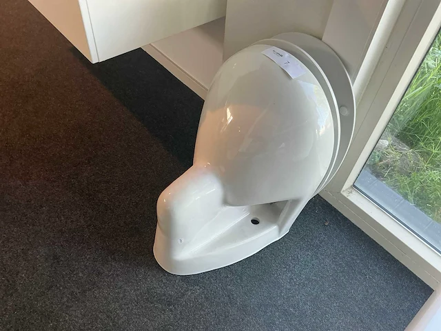 Atlas wall hung hangend toilet - afbeelding 2 van  3