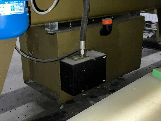 Atom hs588/10.30 stansmachine / oildynamic cutting press - afbeelding 10 van  29