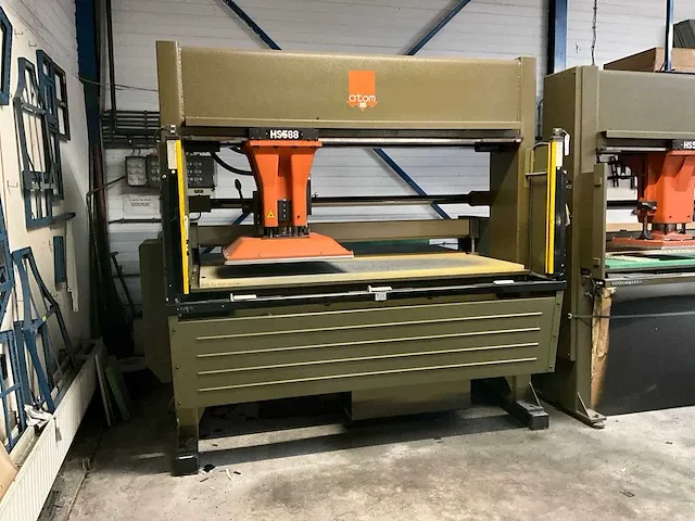 Atom hs588/10.30 stansmachine / oildynamic cutting press - afbeelding 12 van  29