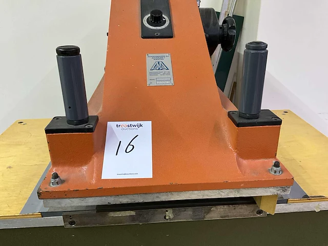 Atom se20/t20 stansmachine - afbeelding 3 van  6
