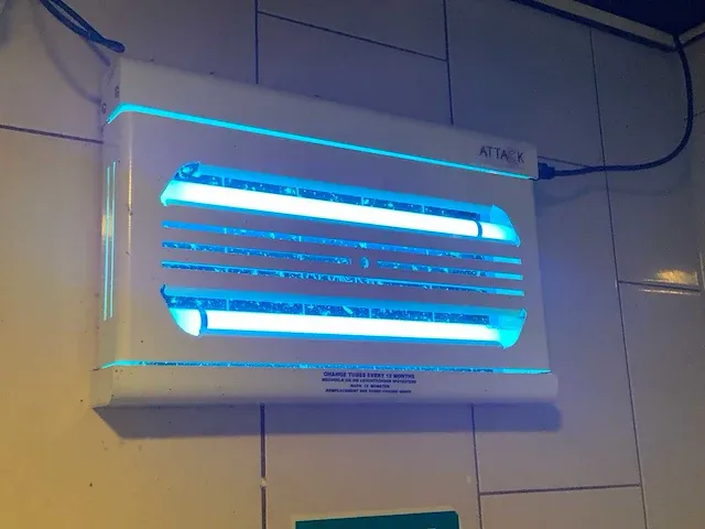 Attack insectenlamp - afbeelding 1 van  1