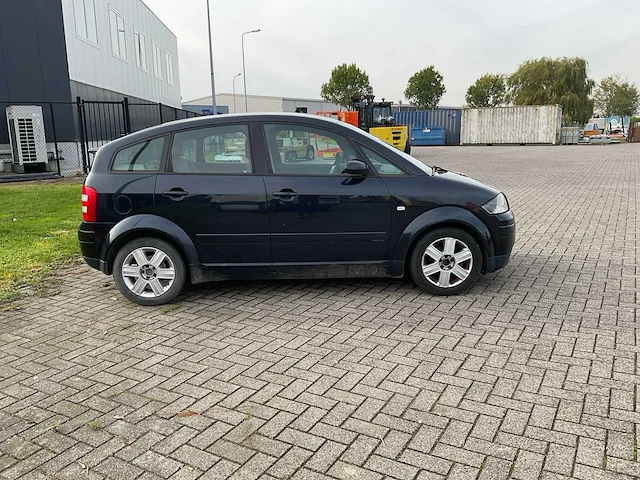 Audi - 2001 - a2 - personenauto - afbeelding 4 van  20