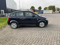 Audi - 2001 - a2 - personenauto - afbeelding 4 van  20