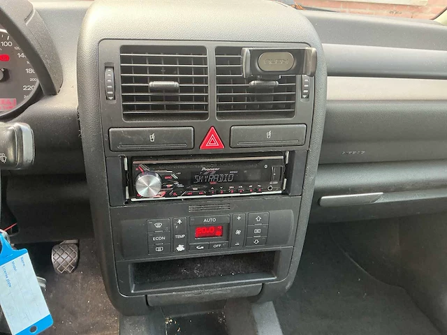 Audi - 2002 - a2 - 1.4 - personenauto - afbeelding 10 van  12